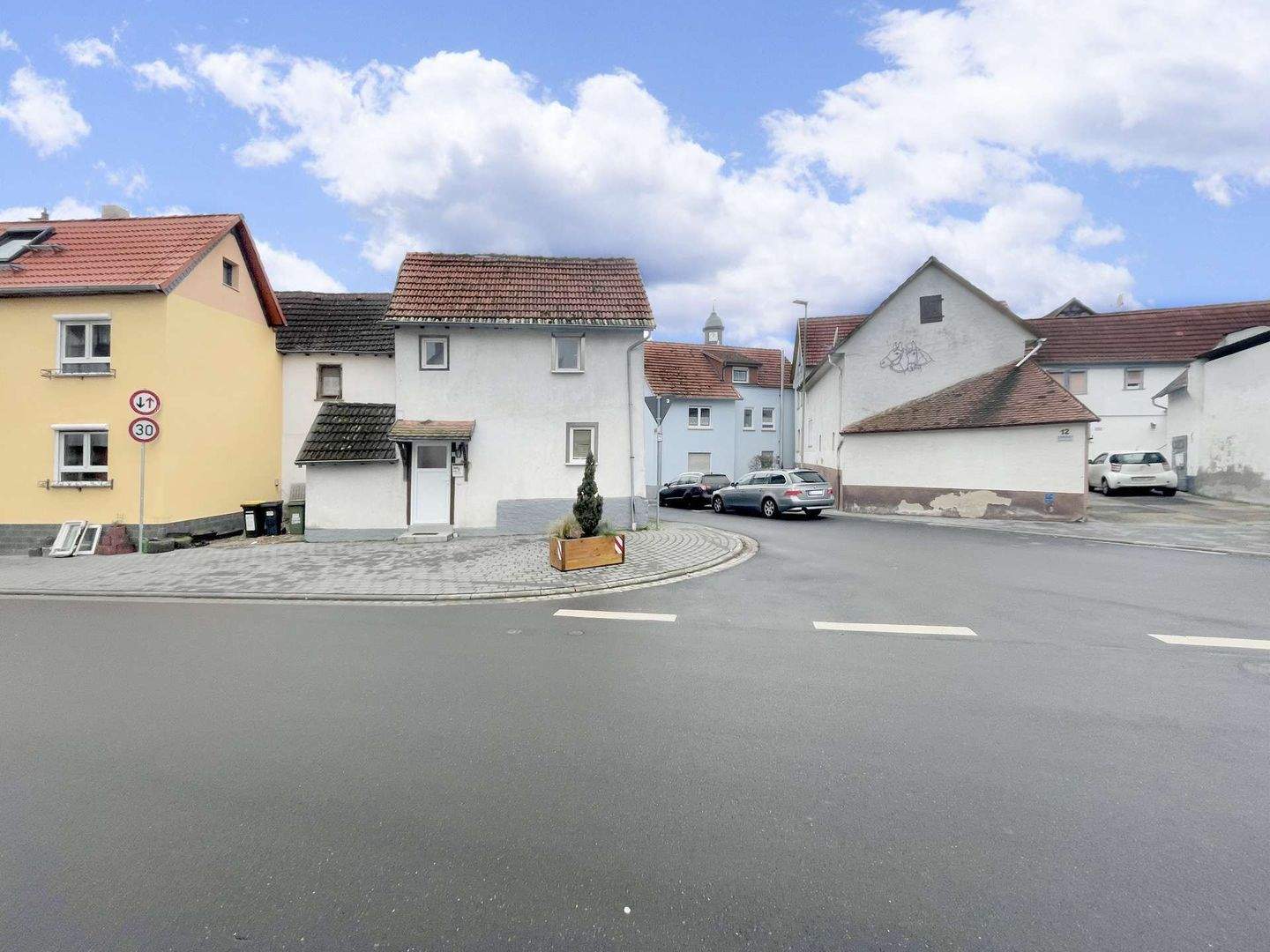 Mehrfamilienhaus zum Kauf - Ansicht 2