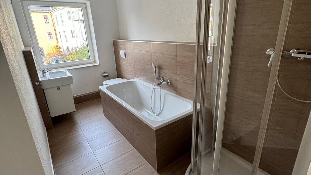 Wohnung zum Kauf als Kapitalanlage geeignet 99.500 € 2 Zimmer 65 m² Florian- Geyer-Str. Innenstadt Gera 07545