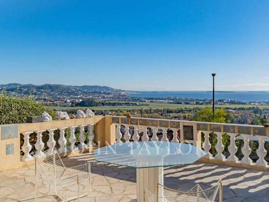 Einfamilienhaus zum Kauf provisionsfrei 690.000 € 4 Zimmer 90 m² 808 m² Grundstück Le Centre Ville Mandelieu-la-Napoule 06210