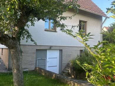 Einfamilienhaus zum Kauf als Kapitalanlage geeignet 6 Zimmer 130 m² 400 m² Grundstück Würzburg 97084