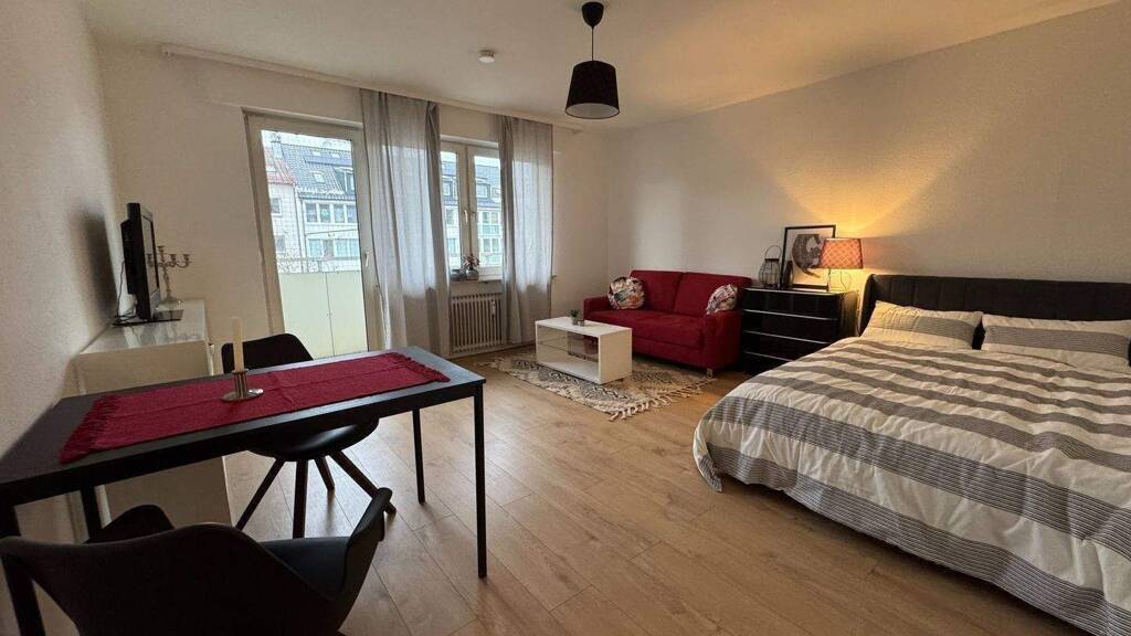 Studio zur Miete 750 € 1 Zimmer 40 m² 4. Geschoss frei ab 01.05.2026 Rennweg Nürnberg 90489