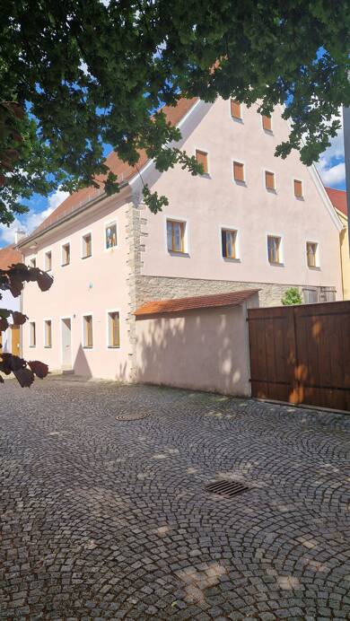 Wohnung zur Miete 1.290 € 3 Zimmer 108 m² frei ab sofort Berching Berching 92334
