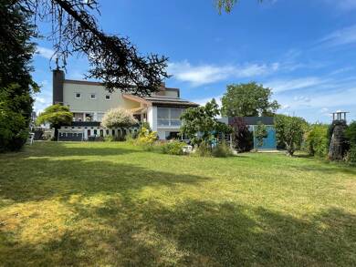Villa zum Kauf provisionsfrei 695.000 € 7 Zimmer 240 m² 1.271 m² Grundstück Lindenhof Oberndorf 78727