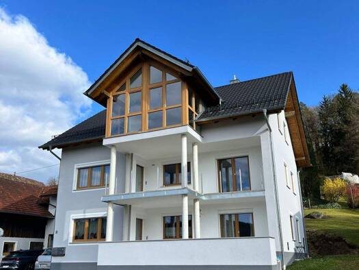 Wohnung zum Kauf 349.000 € 4 Zimmer 105,3 m² 1. Geschoss Siegenstein Wald 93192