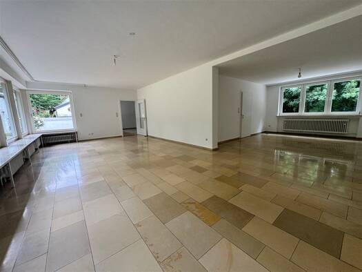Einfamilienhaus zur Miete 1.500 € 7 Zimmer 205 m² 1.080 m² Grundstück Hofgeismar 34369