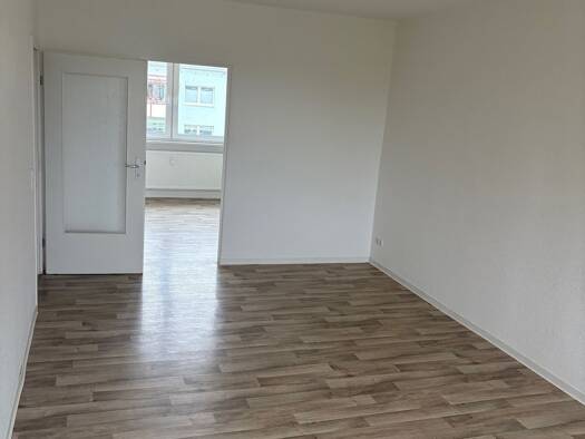 Wohnung zur Miete 405 € 3 Zimmer 59,4 m² 3. Geschoss Fünfeichen 10 Südstadt Neubrandenburg 17033