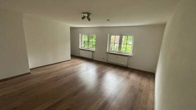 Wohnung zur Miete 365 € 1 Zimmer 47 m² frei ab sofort Neunkirchen Neunkirchen am Sand 91233