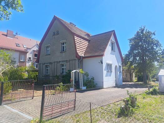 Einfamilienhaus zum Kauf 99.000 € 6 Zimmer 115 m² 1.025 m² Grundstück Bernsdorf Bernsdorf 02994