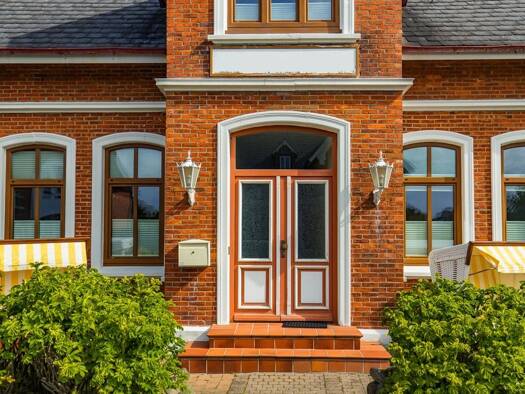Villa zum Kauf 1.875.000 € 11 Zimmer 193,6 m² 583 m² Grundstück Westerland Sylt 25980