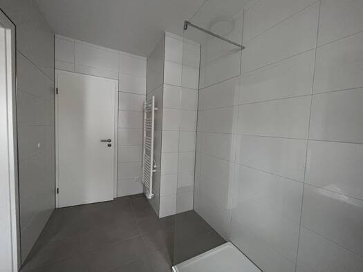 Wohnung zur Miete 860 € 3,5 Zimmer 94 m² Geschoss 1/3 frei ab sofort Bachstraße 8 Obersontheim 74423
