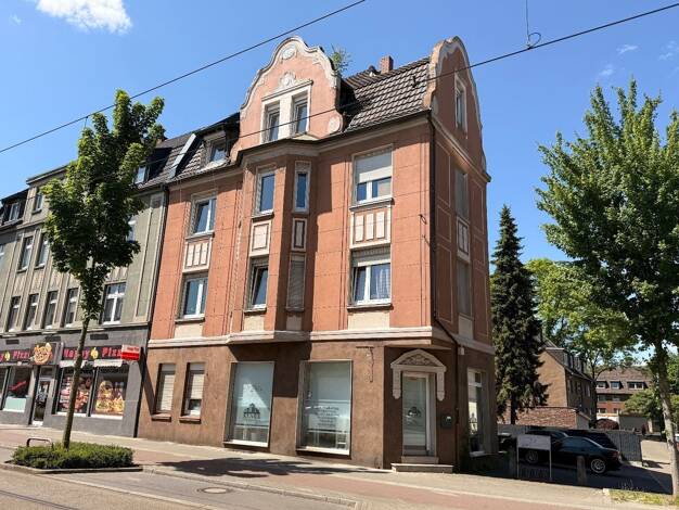 Mehrfamilienhaus zum Kauf 348.600 € 10 Zimmer 295 m² 422 m² Grundstück frei ab sofort Beckhausen Gelsenkirchen-West 45899