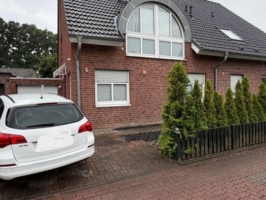 Doppelhaushälfte zur Miete 1.330 € 4,5 Zimmer 128 m² 330 m² Grundstück frei ab 01.01.2027 Fusternberg/Wackenbruch Wesel 46485