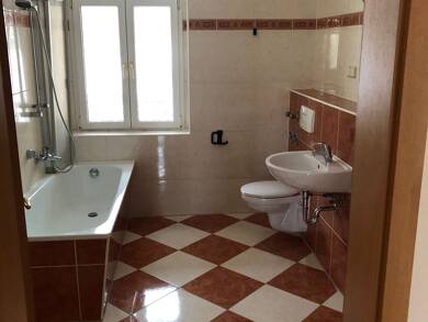 Wohnung zur Miete 285 € 2 Zimmer 56 m² 2. Geschoss frei ab sofort Gellertstraße 57 Hainichen Hainichen 09661