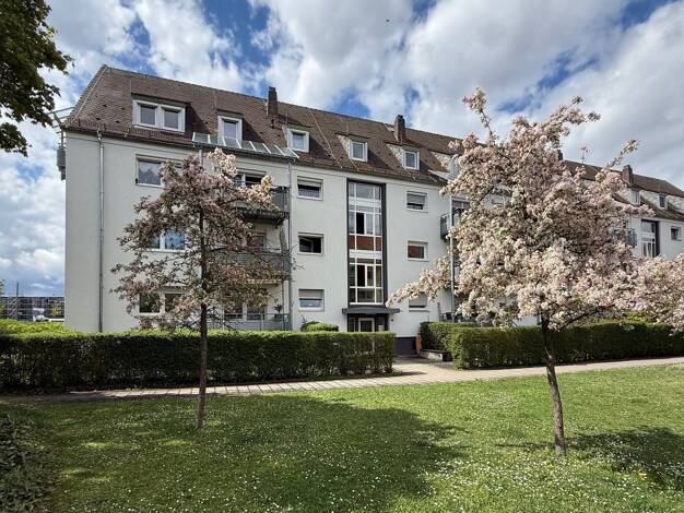 Wohnung zum Kauf 350.000 € 3 Zimmer 94 m² Geschoss 3/3 frei ab sofort Südstadt Fürth 90763
