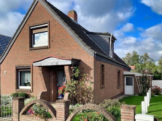 Einfamilienhaus zum Kauf 249.500 € 3 Zimmer 135 m² 687 m² Grundstück Oldenburg 23758