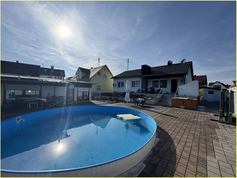 Haus zum Kauf 1.199.000 € 7 Zimmer 215 m² 1.123 m² Grundstück Karpfhofen Markt Indersdorf / Karpfhofen 85229