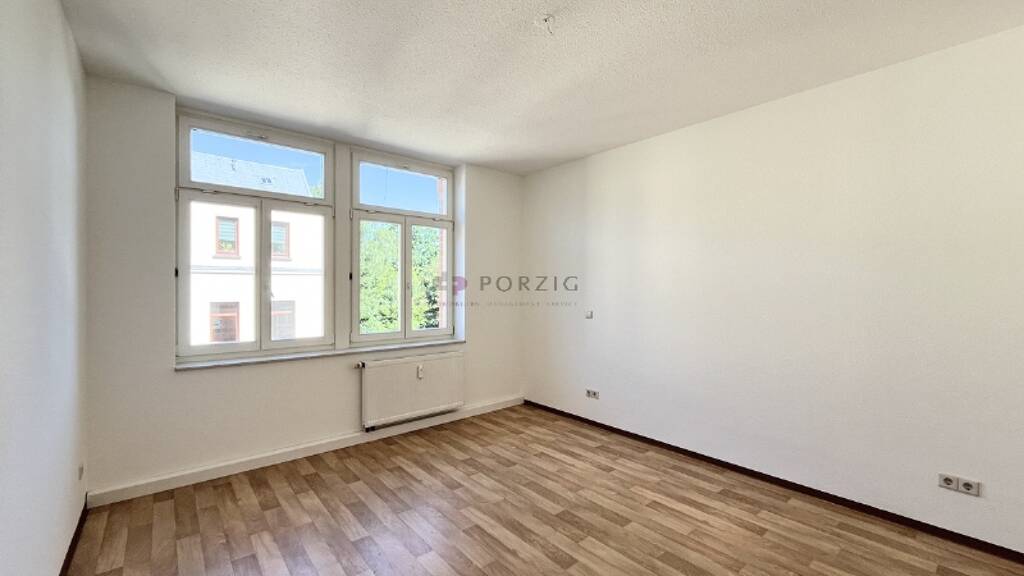 Wohnung zur Miete 333 € 2 Zimmer 66,3 m² 3. Geschoss Südstraße 8b Limbach-Oberfrohna 09212