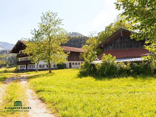 Bauernhof zum Kauf 370.514 m² Grundstück Bach Aschau im Chiemgau 83229
