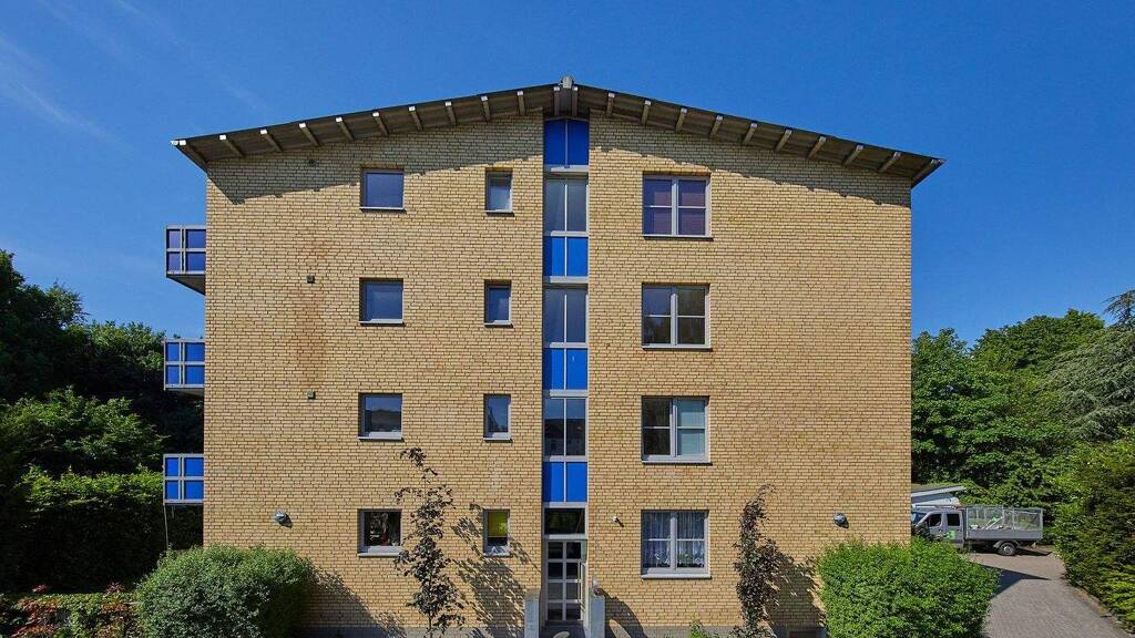 Wohnung zur Miete 835 € 3 Zimmer 69,5 m² 3. Geschoss frei ab 01.04.2026 Brachenfelder Straße 64 a Innenstadt Neumünster 24534