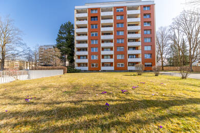 Wohnung zum Kauf 395.000 € 2,5 Zimmer 67 m² EG Unterhaching 82008