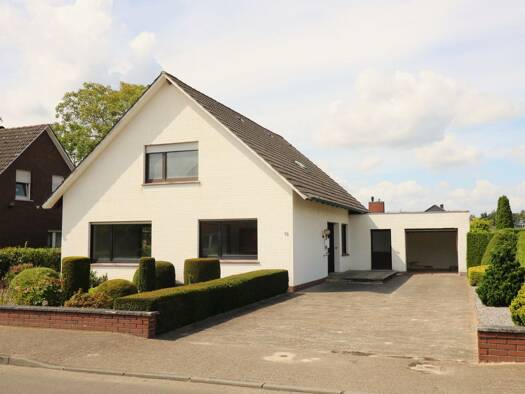 Einfamilienhaus zum Kauf provisionsfrei 279.000 € 4 Zimmer 152,8 m² 959 m² Grundstück Dinklage 49413