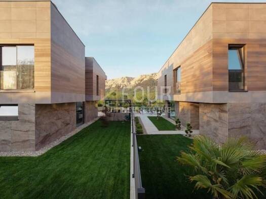 Haus zum Kauf 2.000.000 € 5 Zimmer 234 m² Baska Baska