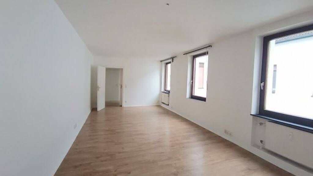 Wohnung zur Miete 810 € 3 Zimmer 110 m² 1. Geschoss frei ab sofort Martinstr. 20 Dießem/Lehmheide Krefeld 47805