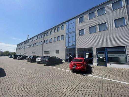 Verkaufsfläche zur Miete 12,72 € 3 Zimmer 114 m² Verkaufsfläche Böhlitz-Ehrenberg Alt-West 04178