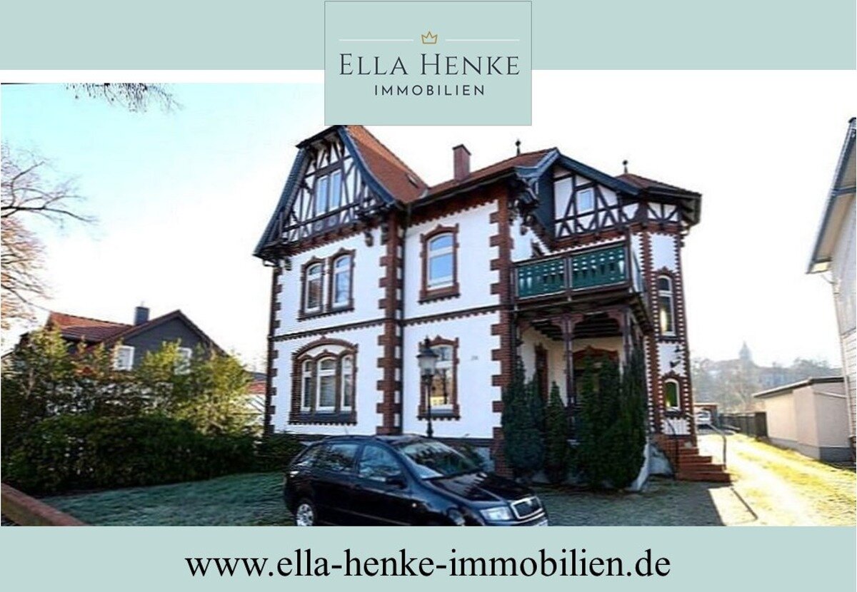 Villa zum Kauf 295.000 € 10 Zimmer 270 m²<br/>Wohnfläche 649 m²<br/>Grundstück Vienenburg Goslar-Vienenburg 38690