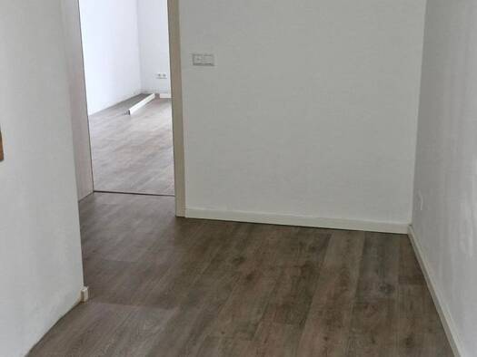 Wohnung zur Miete 380 € 2 Zimmer 58,5 m² Geschoss EG/3 frei ab sofort Greiz 07973