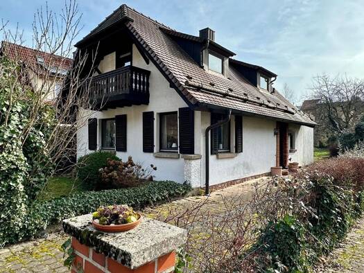 Einfamilienhaus zur Miete 1.200 € 5 Zimmer 170 m² frei ab 01.02.2026 Hirschhorn 69434