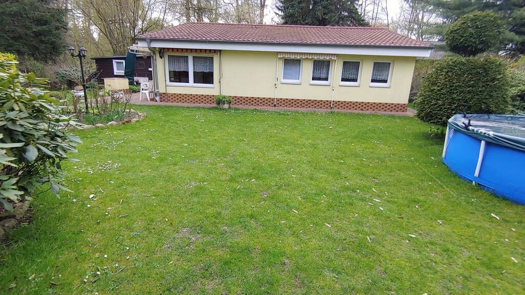 Einfamilienhaus zur Miete 1.100 € 6 Zimmer 100 m² 550 m² Grundstück frei ab sofort Birkenwerder 16547