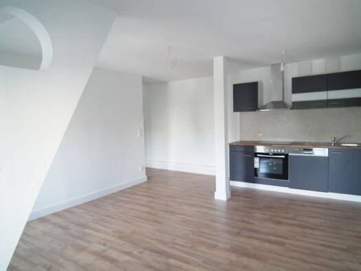 Wohnung zur Miete 420 € 3 Zimmer 65 m² 3. Geschoss frei ab sofort Laasener Str. 22 Innenstadt Gera 07545