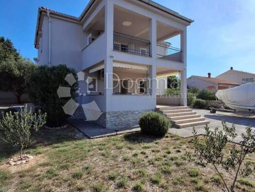 Einfamilienhaus zum Kauf 600.000 € 5 Zimmer 211 m² Barbat na Rabu, Rab Rab 51280