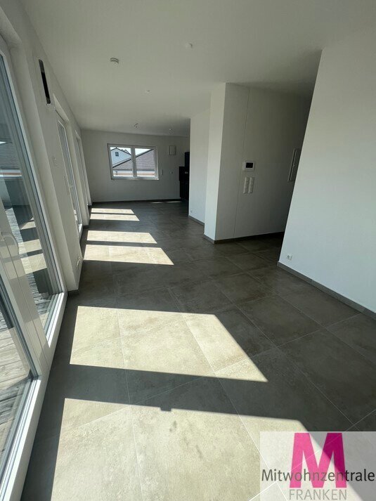 Wohnung zur Miete 1.600 € 3 Zimmer 108 m²<br/>Wohnfläche 2.<br/>Geschoss ab sofort<br/>Verfügbarkeit Röttenbach 91341