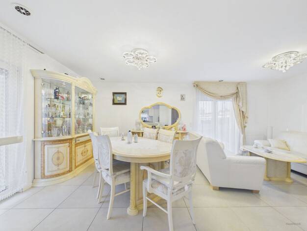 Einfamilienhaus zum Kauf 690.000 € 6,5 Zimmer 138 m² 364 m² Grundstück Fliederweg 56 Plüderhausen Plüderhausen 73655
