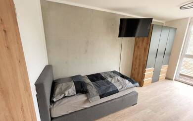 Wohnung zur Miete Wohnen auf Zeit 1.040 € 1 Zimmer 23 m² frei ab 02.08.2025 Ludwigsburger Str. 0 Zuffenhausen - Hohenstein Stuttgart Zuffenhausen 70435
