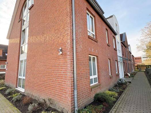 Wohnung zur Miete 645 € 2 Zimmer 71,8 m² 2. Geschoss Stade 21680