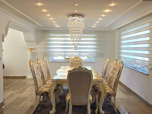 Haus zum Kauf 1.620.000 € 6 Zimmer 576 m² Grundstück Obere Hauptstraße Lanzendorf 2326