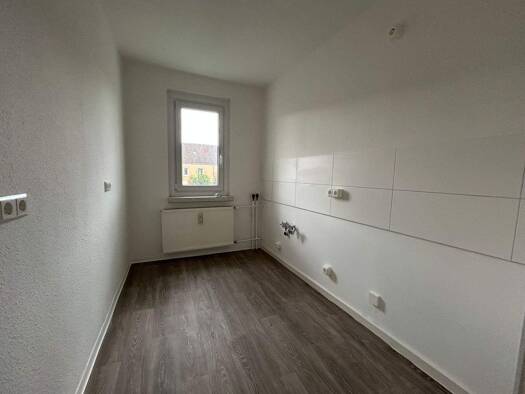 Wohnung zur Miete 200 € 1 Zimmer 29,7 m² 3. Geschoss frei ab 01.03.2026 Max-Müller-Str. 26 Zittau 02763