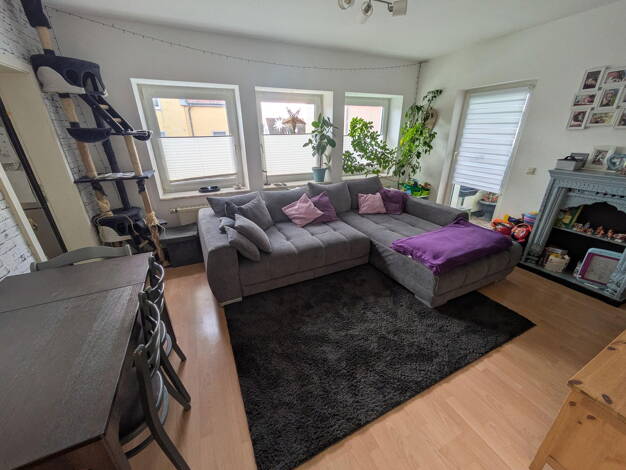 Wohnung zur Miete 750 € 3 Zimmer 75 m² EG Martin-Luther-Str 31 Oeslau Rödental 96472