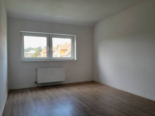 Wohnung zur Miete 359 € 2 Zimmer 55,2 m² 4. Geschoss Niddaer Straße 15 Bad Kösen Naumburg (Saale) 06628