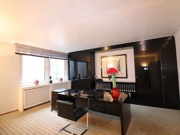 Ausstellungsfläche zum Kauf Schauenstein 95197