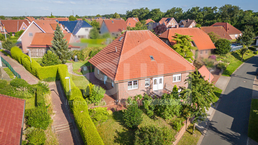 Bungalow zum Kauf provisionsfrei 299.000 € 3 Zimmer 121,7 m²<br/>Wohnfläche 876 m²<br/>Grundstück Wesuwe Wesuwe 49733