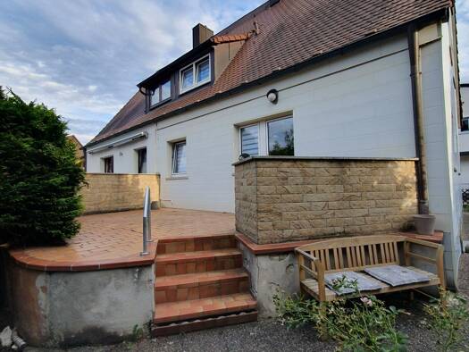 Haus zum Kauf 448.000 € 4 Zimmer 90 m² 555 m² Grundstück frei ab sofort Pillauer Str Hardhöhe Fürth 90766
