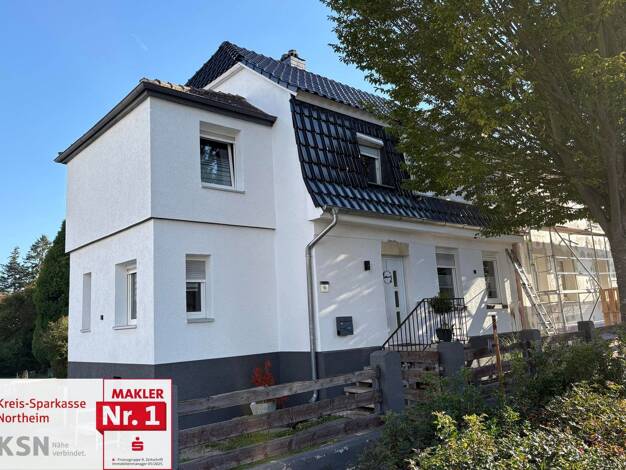 Doppelhaushälfte zum Kauf 240.000 € 6 Zimmer 137,7 m² 810 m² Grundstück Northeim Northeim 37154