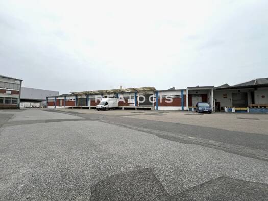 Halle/Industriefläche zur Miete 2.436 m² Lagerfläche teilbar ab 756 m² Hafen Düsseldorf 40221