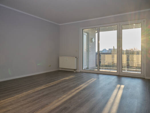 Wohnung zur Miete 525 € 3 Zimmer 74,9 m² 2. Geschoss frei ab sofort Südstraße 35 Flöha Flöha 09557