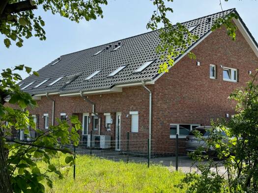 Reihenhaus zur Miete 1.250 € 5 Zimmer 95 m² frei ab 01.12.2026 Seckenhausen Stuhr 28816