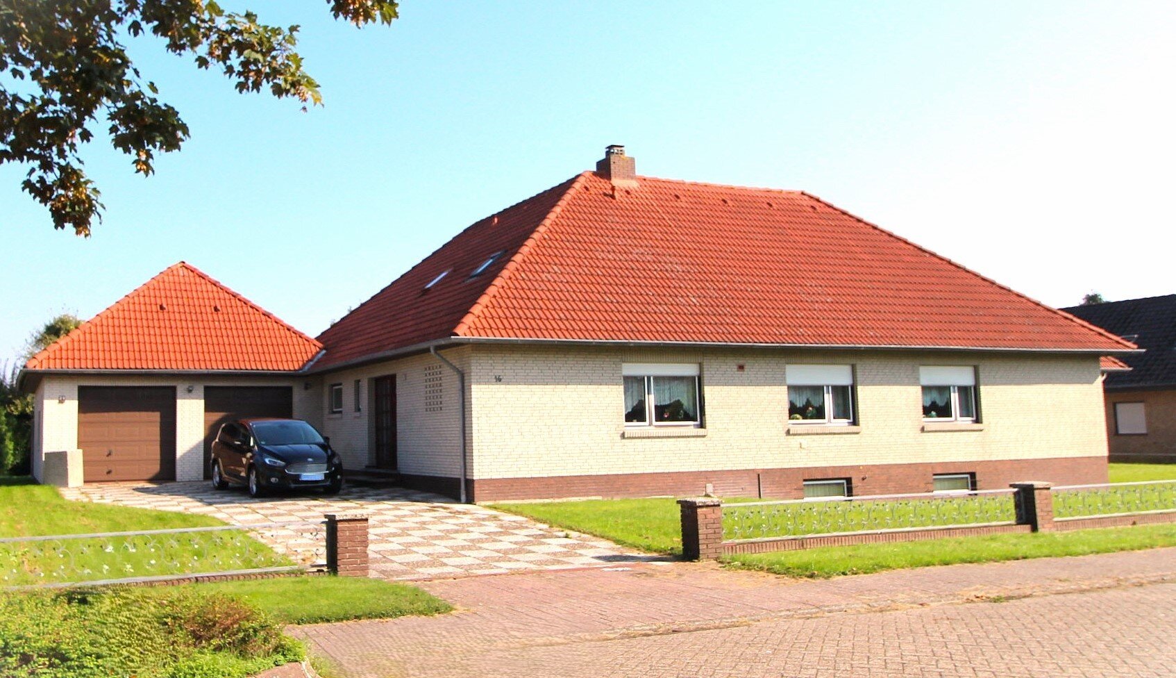 Bungalow zum Kauf 295.000 € 9 Zimmer 300 m²<br/>Wohnfläche 1.524 m²<br/>Grundstück Berumbur 26524